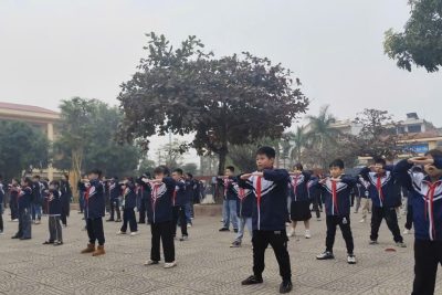 Trường Tiểu học Trần Hưng Đạo tổ chức tập luyện bài Võ nhạc Vovinam
